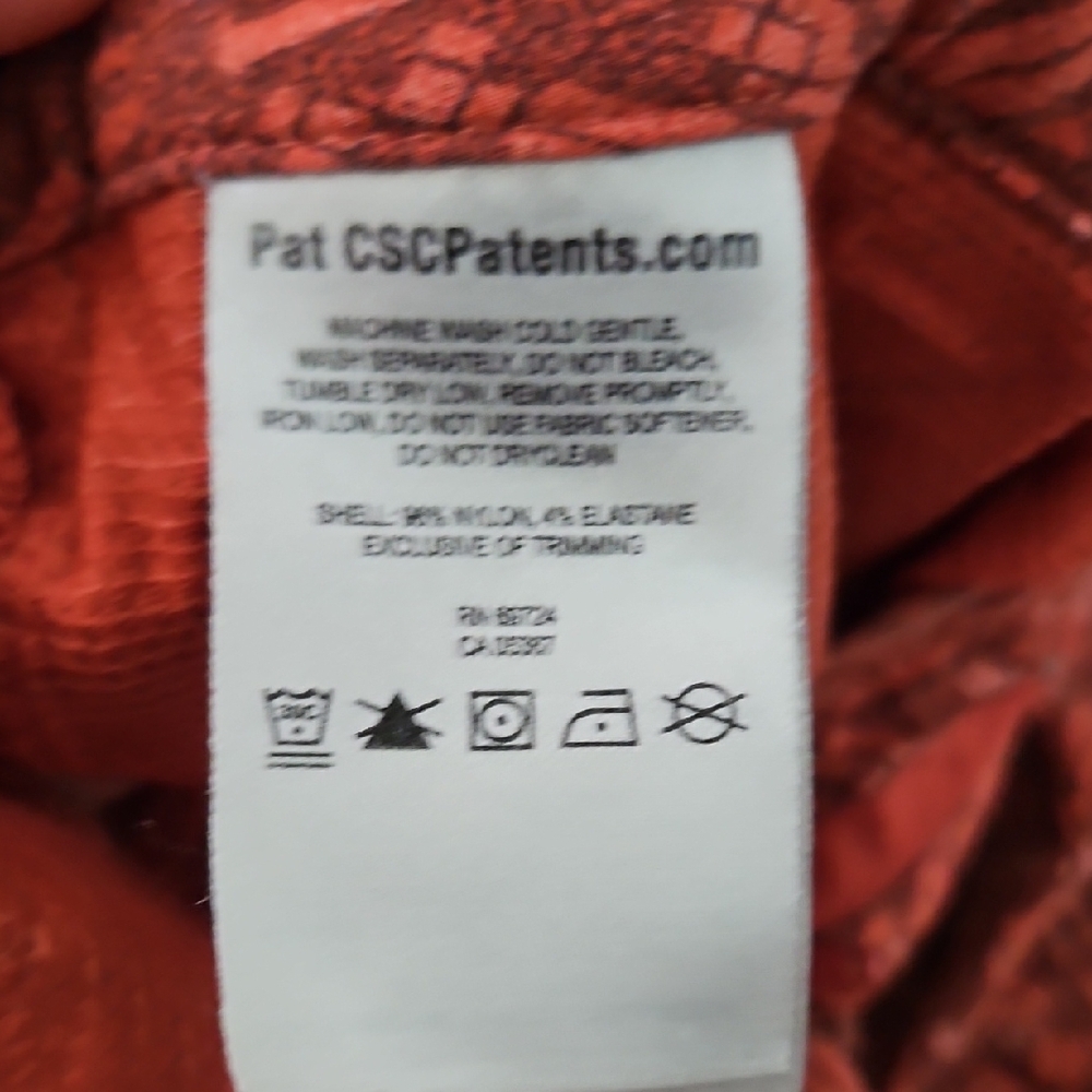 Patterned Red Women's Shorts - Picture 4 of 4